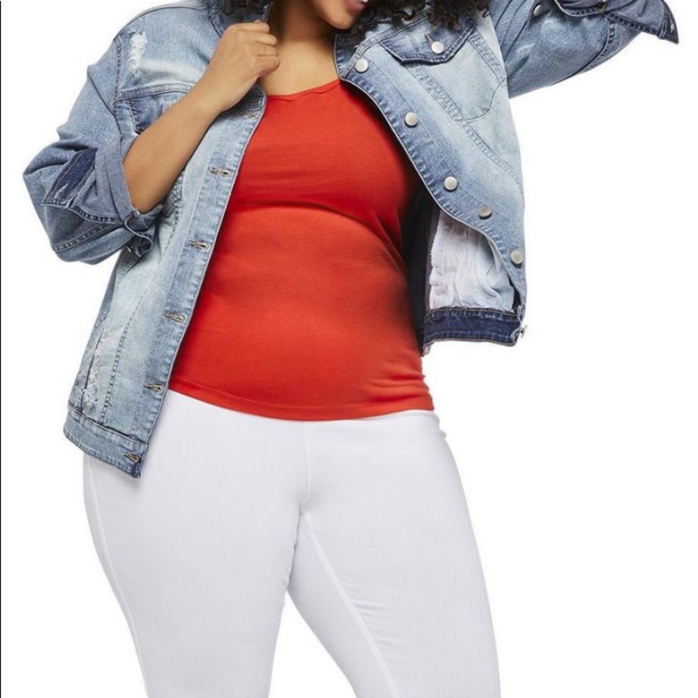 NWT Women’s Distressed Jean Jacket - Size 1X
